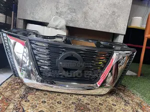 2017-2019 Front Grille for Nissan Rogue
