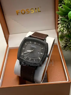 Fossil Men's Leather Watch - Classic Casual Wristwatch