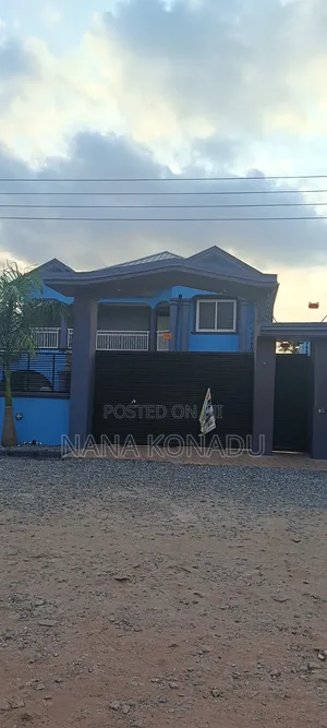 6-Bedroom House for Sale in Haatso, ECOMOG