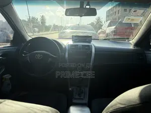 Toyota Corolla 2010 Blue