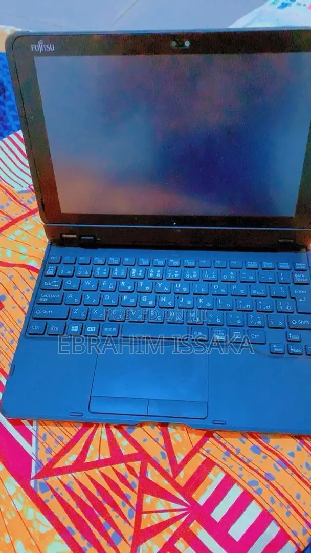 Fujitsu Laptop 4GB RAM, 60GB HDD - 1