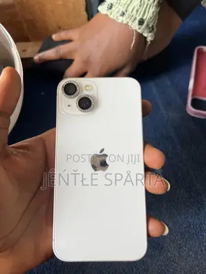 Apple iPhone 13 128GB White