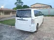 Toyota Voxy X 2WD 8-Seater 2012 White - 3