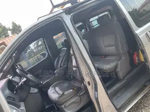 Hyundai Grand Starex Van Rental