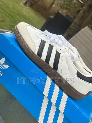 Adidas Samba Sneakers