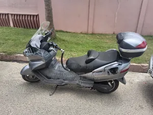 Suzuki Burgman 125 Scooter 2021 Gray