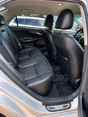 2013 Toyota Corolla LE Special Edition Sedan
