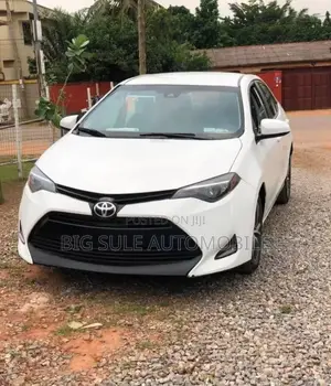 2017 Toyota Corolla LE Sedan