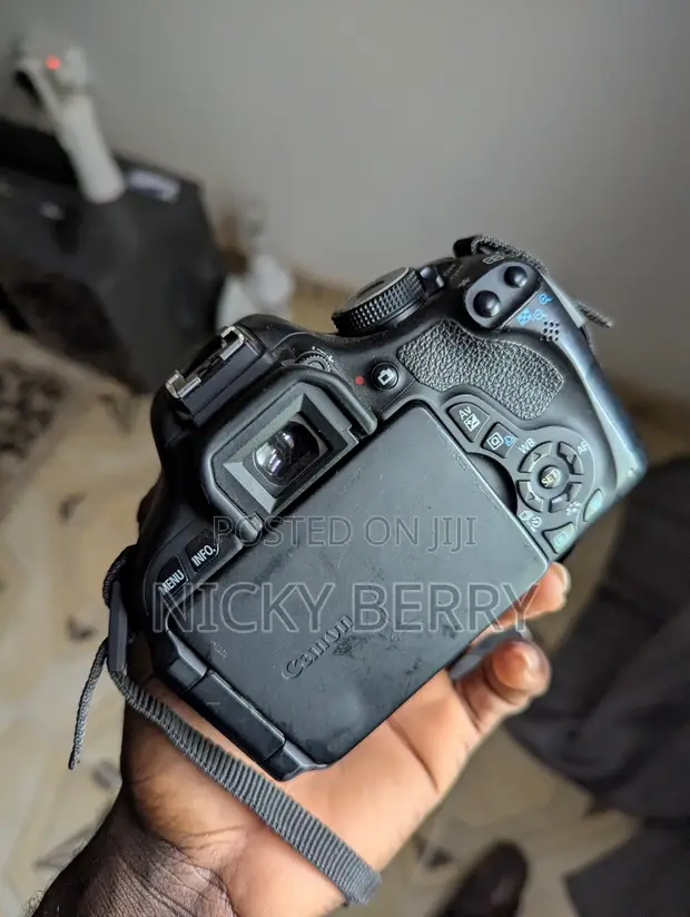 Canon 600D DSLR Camera with 18-55mm Lens - 1