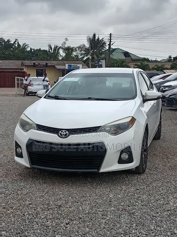 2015 Toyota Corolla S Sedan - 1