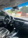 2017 Toyota Corolla SE Sedan - 5