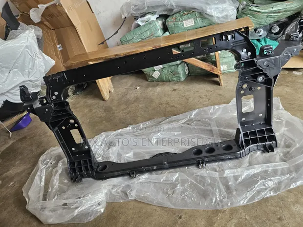 Hyundai Tucson Radiator Support (2016-2018) - 1