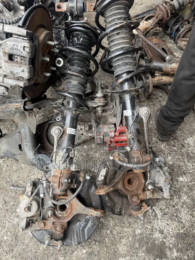 Honda CR-V 2018-2022 Front Hub Complete with Shock - 1
