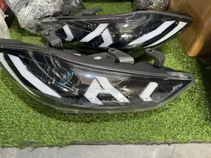 Hyundai Elantra 2017-2018 Spec Headlights