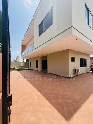 5-Bedroom Duplex for Rent in Burma Hills, Tseaddo