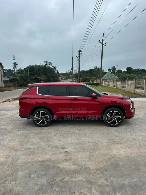 Mitsubishi Outlander ES 2022 Red - 1