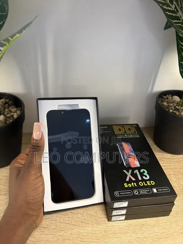 iPhone 13 OLED Screen - Brand New - 1