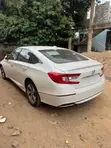 Honda Accord 2018 White - 2