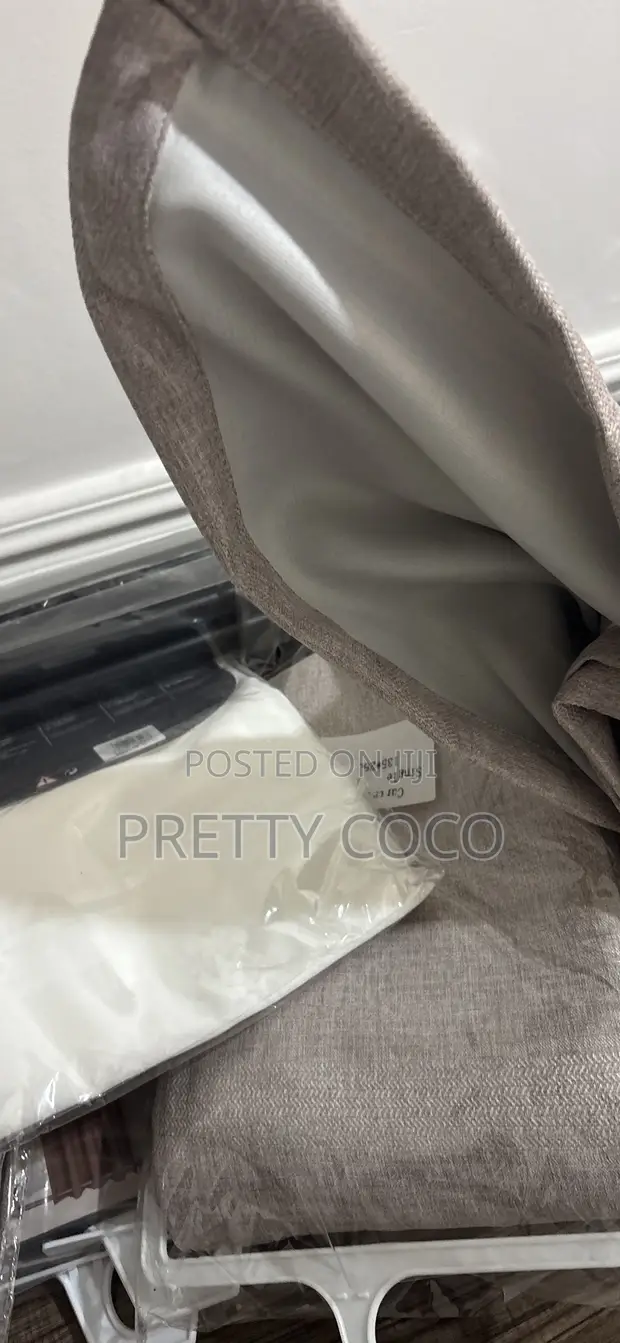 8 Pieces Curtains with Rod - Brand New - 1