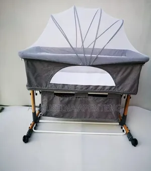4moms Baby Cot / Bassinet - Brand New