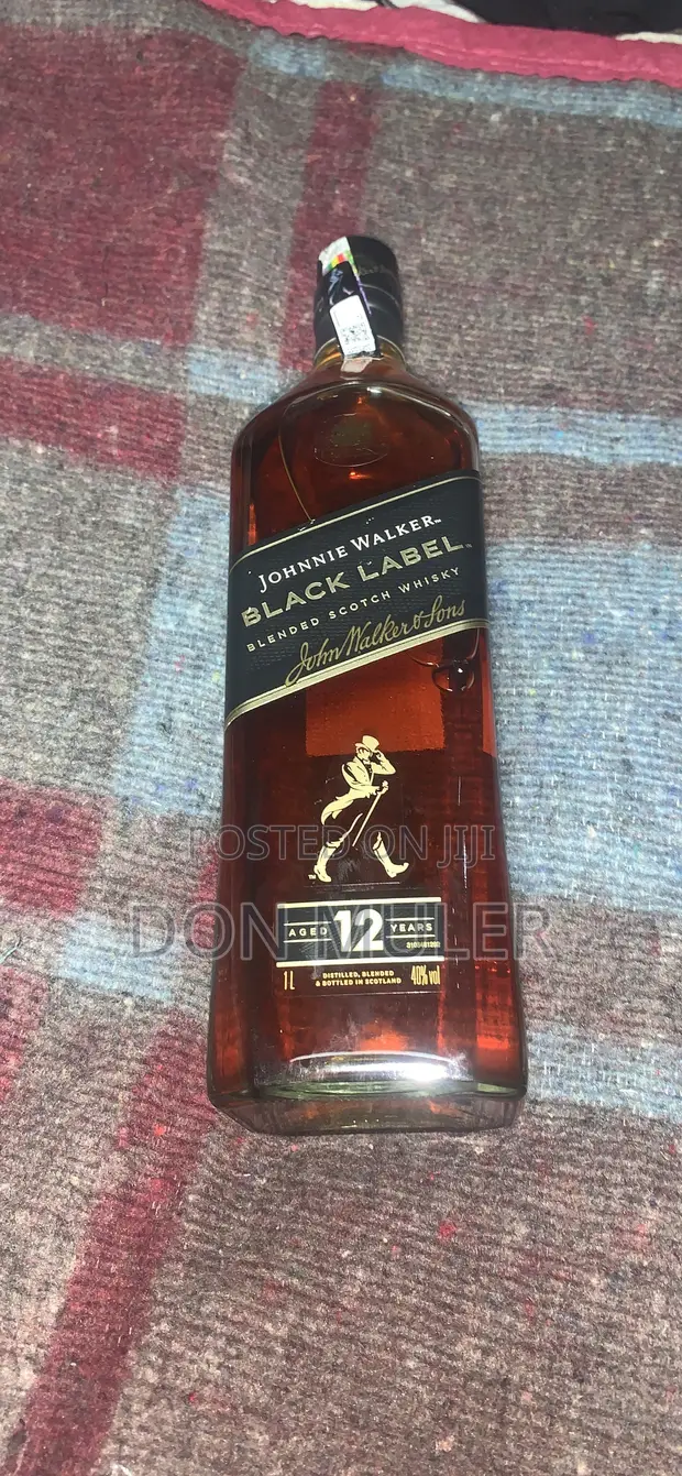 Johnnie Walker Black Label Scotch Whisky - 1