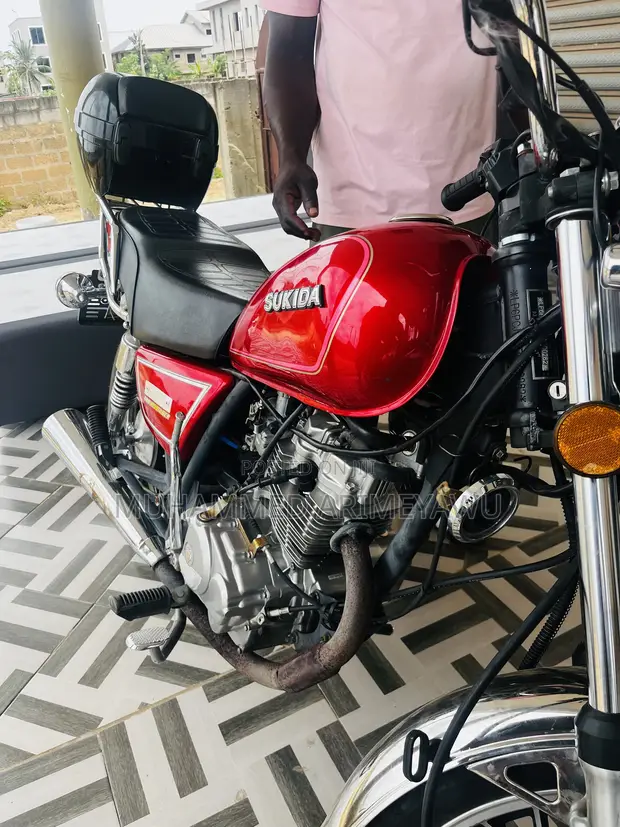 Suzuki GSX 125 2007 Red - 1
