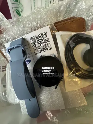 Samsung Galaxy Watch 5 44mm - UK Used