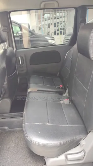 Toyota Sienta 1.5 FWD 2014 White