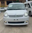 Toyota Sienta 1.5 FWD 2014 White - 3