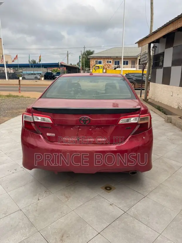 Toyota Camry 2014 Burgundy - 1