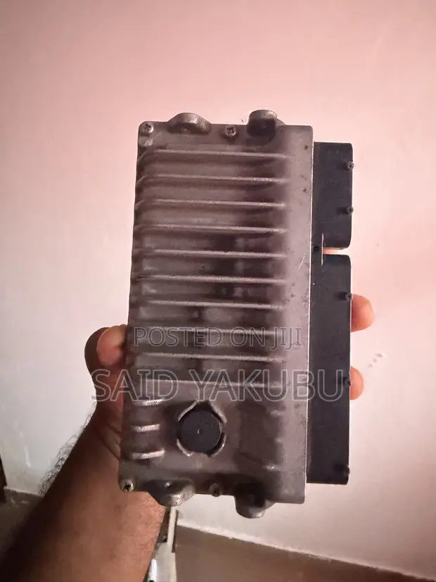 Toyota Camry Control Board (2012) - 1