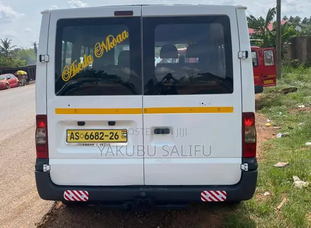 Ford Transit 2006 White - 1