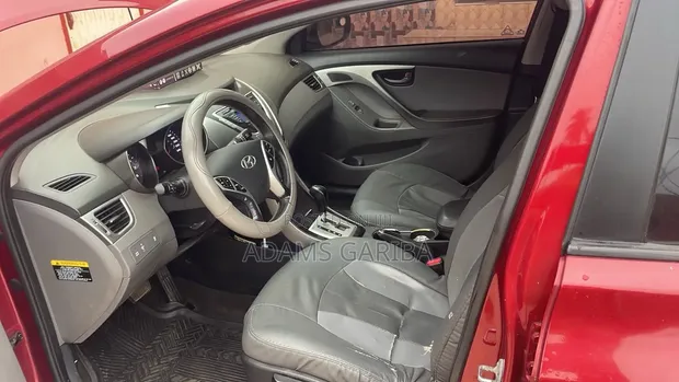 Hyundai Elantra 2013 - 1