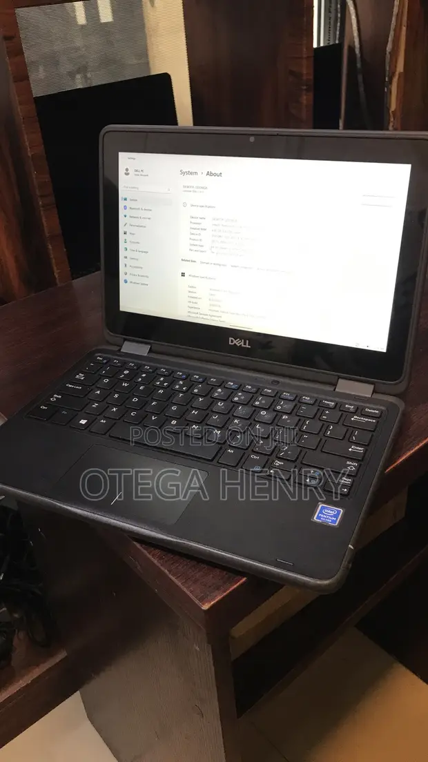 Dell Latitude 3190 2-in-1 Laptop 4GB RAM, 128GB SSD - 1