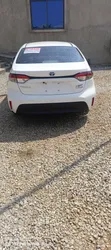 Toyota Corolla Hybrid 2023 White - 3