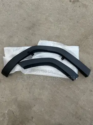 Land Cruiser Prado Fender Flares/Mouldings (2024-2026)