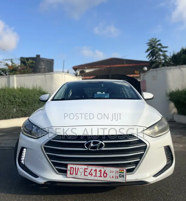 2018 Hyundai Elantra Limited White - 1