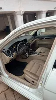 Mercedes-Benz C250 2012 White - 2