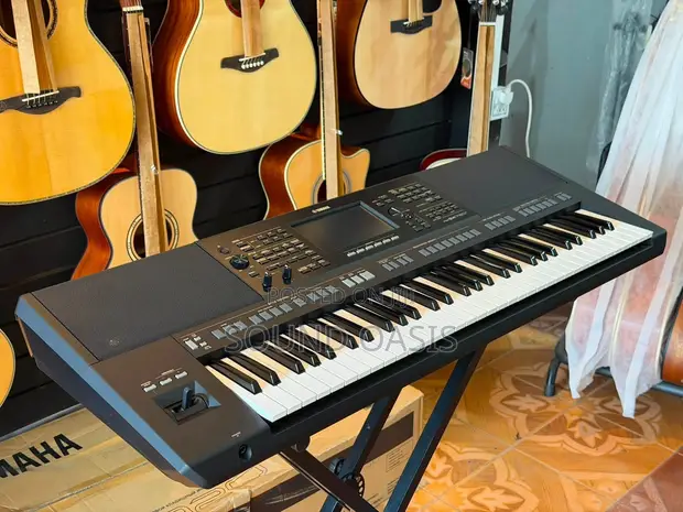 Yamaha PSR-SX720+ 61-Key Arranger Keyboard - 1