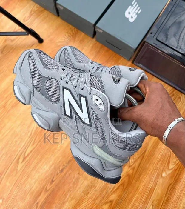 New Balance 9060 Chunky Grey Sneakers - 1