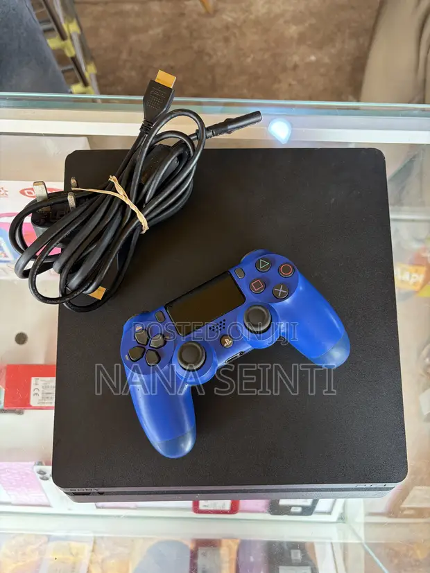 Used PS4 Slim (Jailbroken) with Games - 1