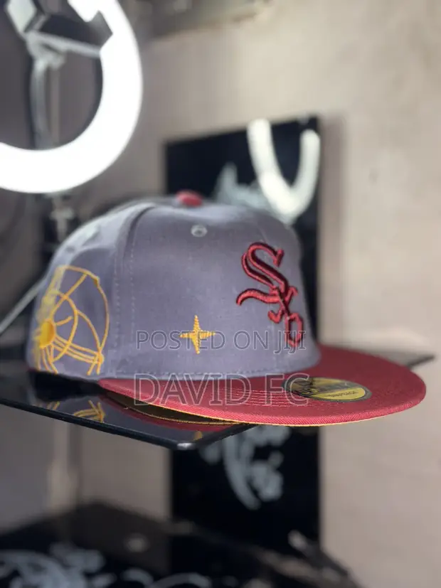 New Era Chicago White Sox 59FIFTY Grey Red Fitted Baseball Cap - 1