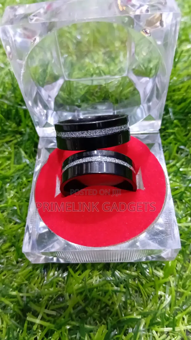 Men's Stainless Steel Textured Silver Inlay Wedding Ring - 1