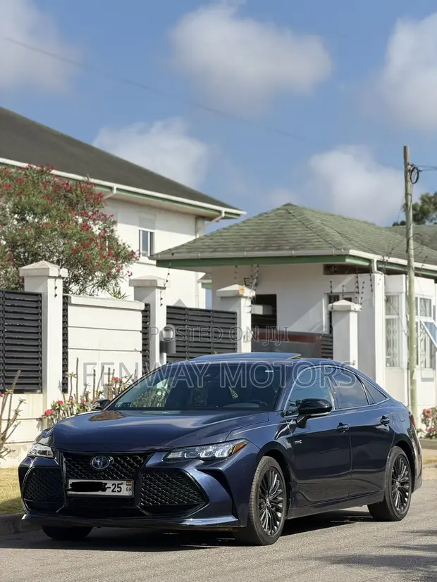 2019 Toyota Avalon XSE FWD Sedan - 1