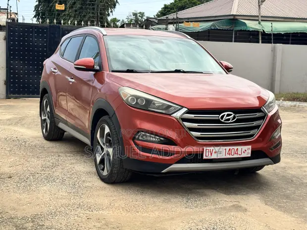 Hyundai Tucson 2017 Red - 1