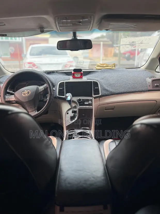 2011 Toyota Venza 2.7L - 1