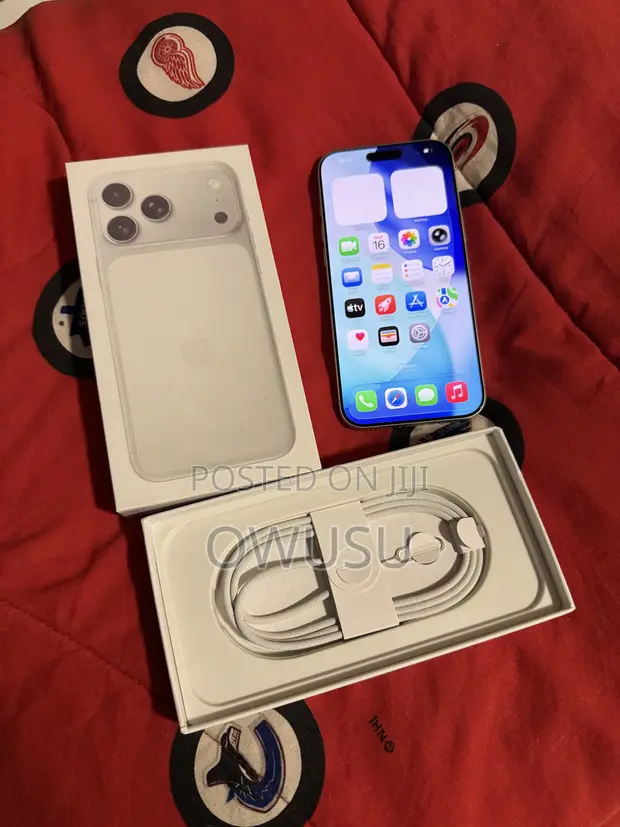 Apple iPhone 17 Pro Max 512GB Silver - 1
