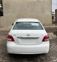 Toyota Belta 2010 White - 5