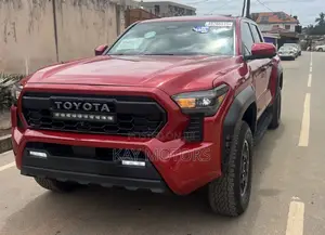 2024 Toyota Tacoma SR5 Access Cab 6' Bed AT Red