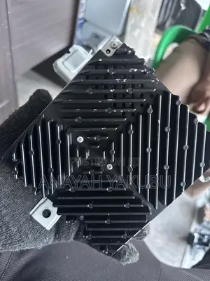 2017-21 Honda CR-V Amplifier